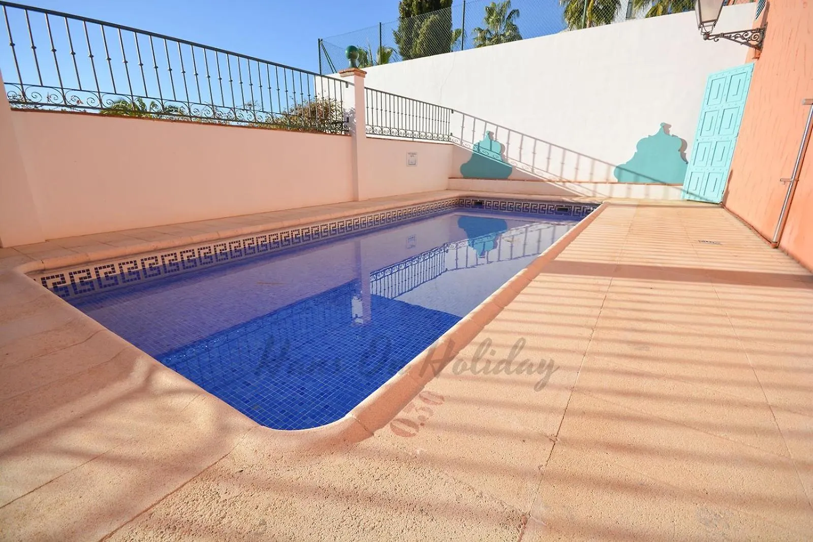 La Fuente Apt 4, Frigiliana Amazing 3 Bedroom 2 Bthroom Family Apartment With Views, Padel Court And 2 Pools Hansonholiday Rentals