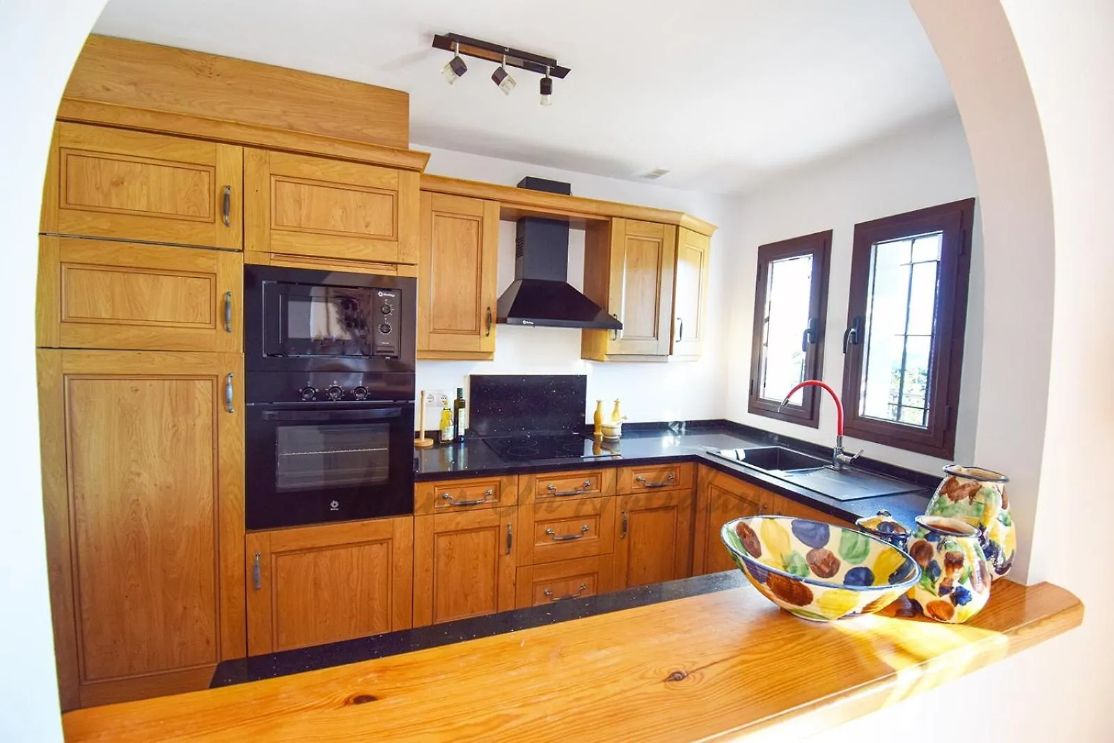 La Fuente Apt 4, Frigiliana Amazing 3 Bedroom 2 Bthroom Family Apartment With Views, Padel Court And 2 Pools Hansonholiday Rentals Spain