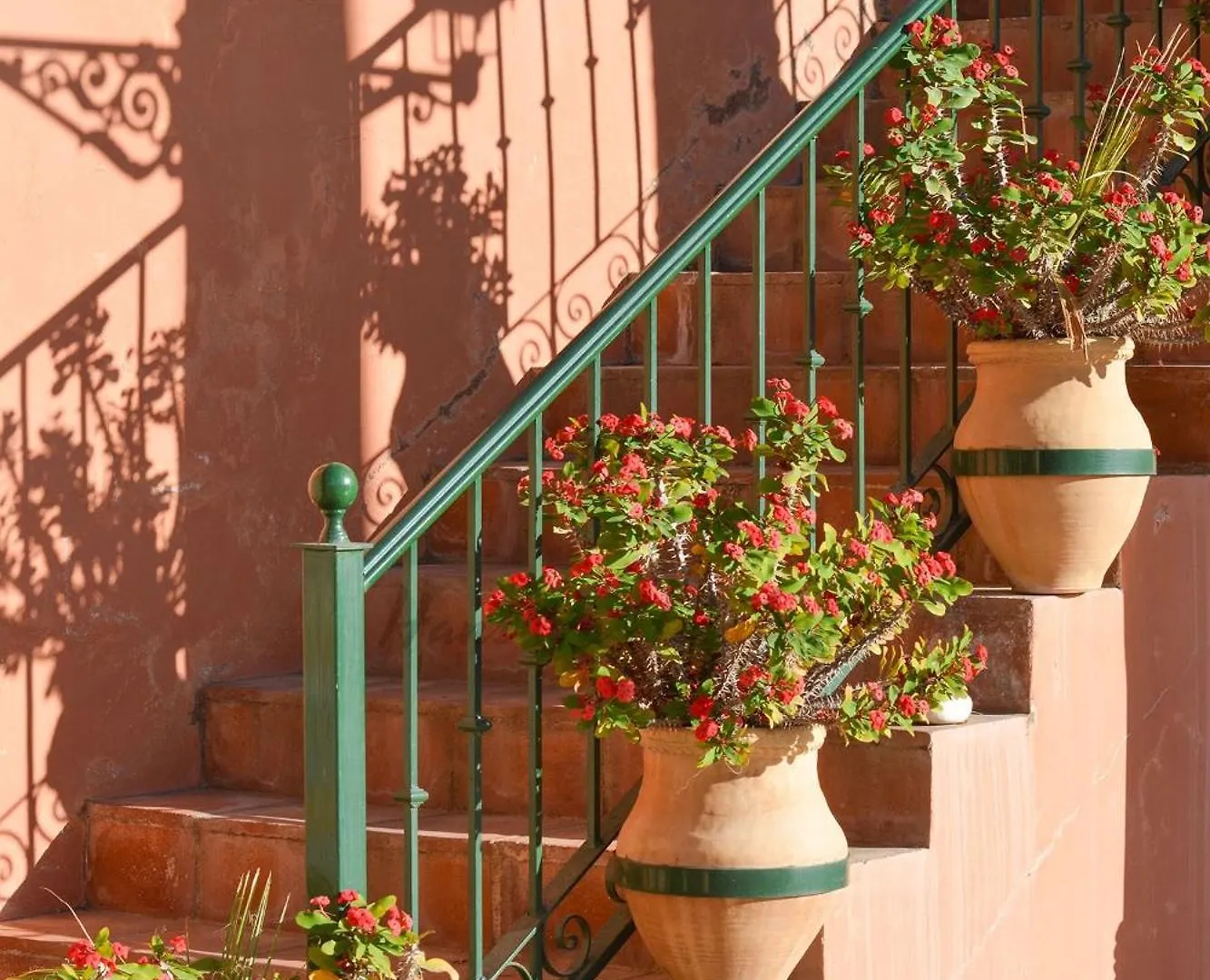 La Fuente Apt 4, Frigiliana Amazing 3 Bedroom 2 Bthroom Family Apartment With Views, Padel Court And 2 Pools Hansonholiday Rentals Spanje